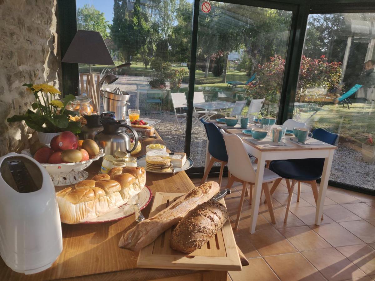 Les Fleurs Du Mont Bed & Breakfast Caux Ngoại thất bức ảnh
